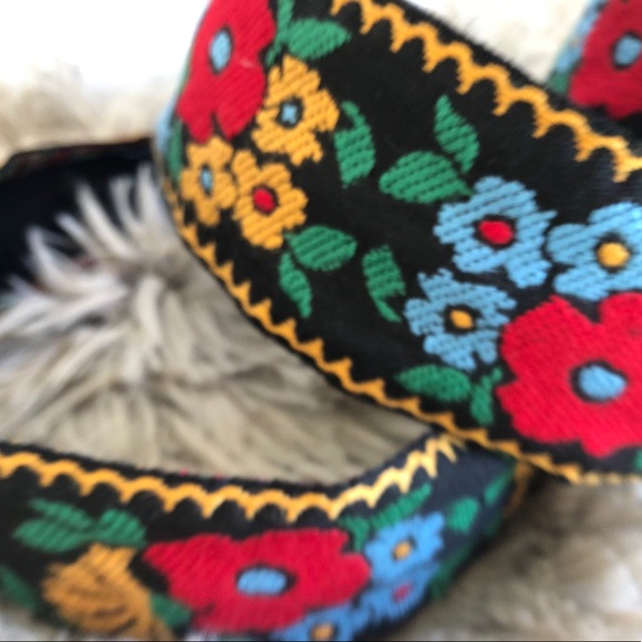 Embroidered Headband - Picture 2 of 4